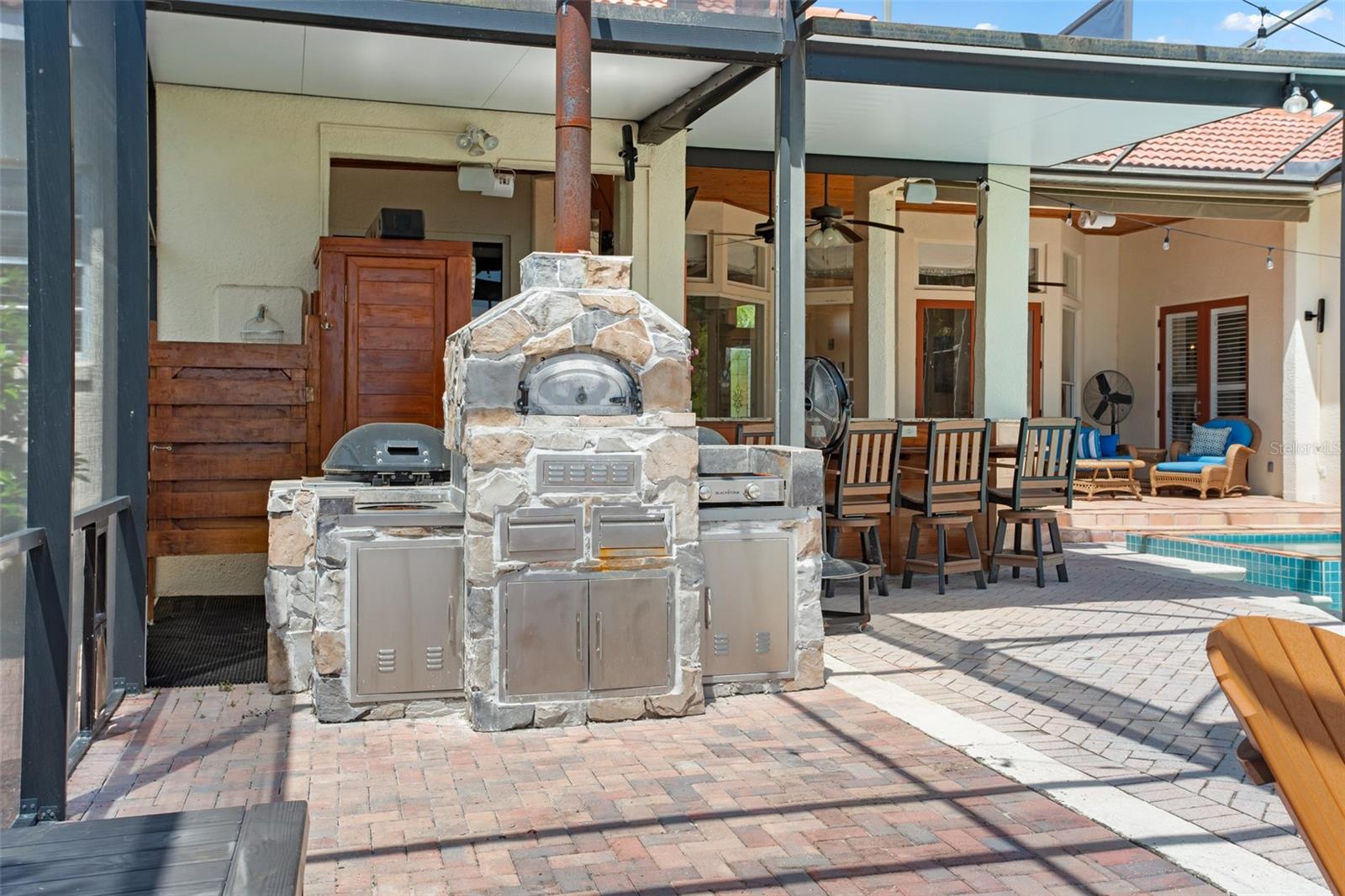 ISLES LAKE HANCOCK - Residential