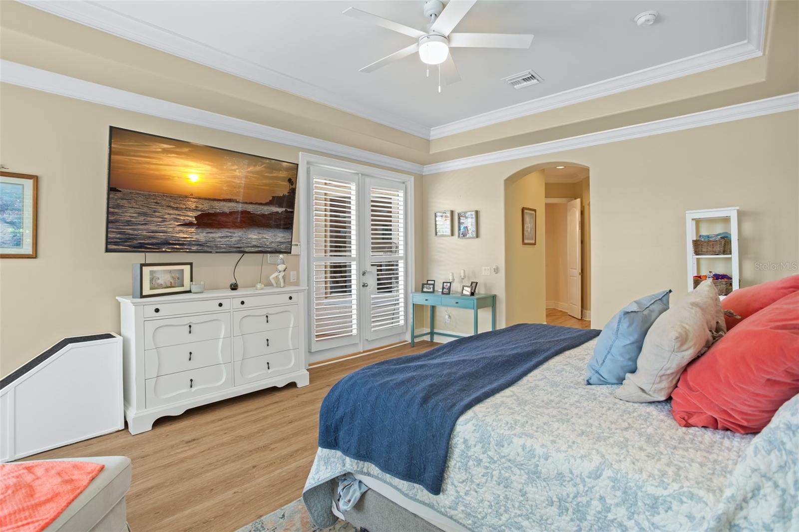 ISLES LAKE HANCOCK - Residential