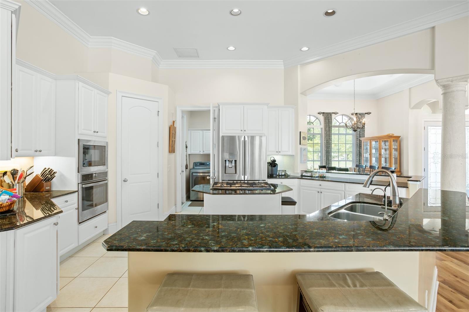 ISLES LAKE HANCOCK - Residential