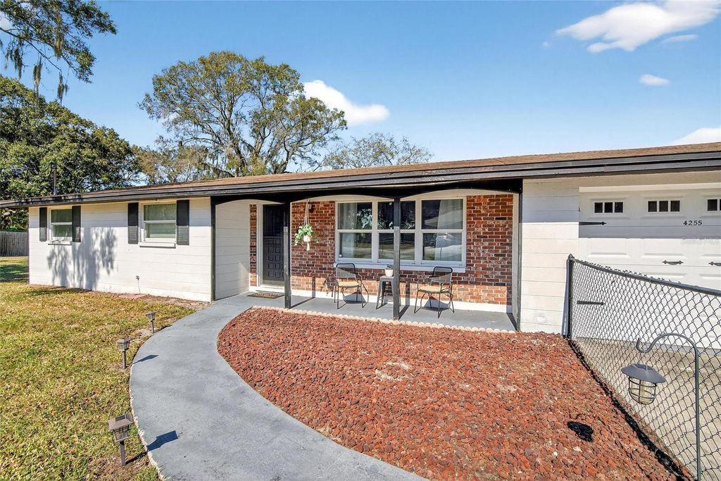 Photo of 4255 Sabal Palm Drive, Mulberry, FL 33860 (MLS # TB8450173)