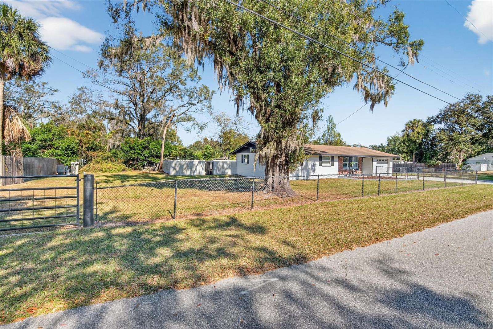 ACREAGE - Residential