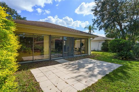 A home in WINTER HAVEN