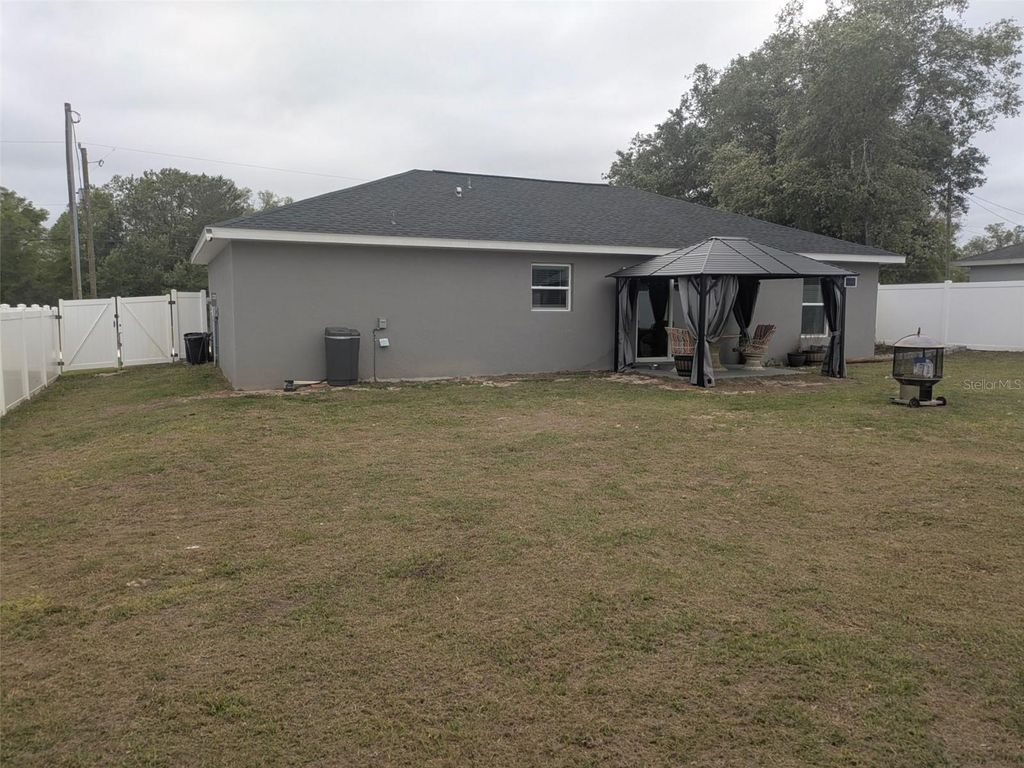 Photo of 13233 SW 106th Street, Dunnellon, FL 34432 (MLS # G5110282)
