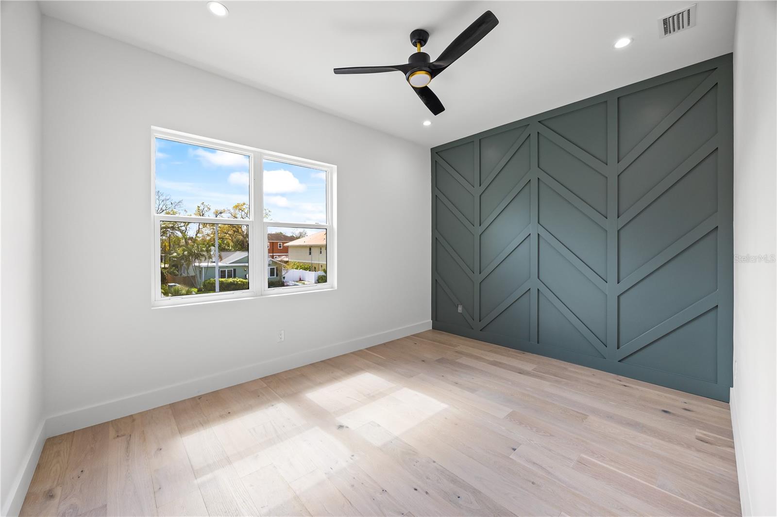 BON AIR - Residential