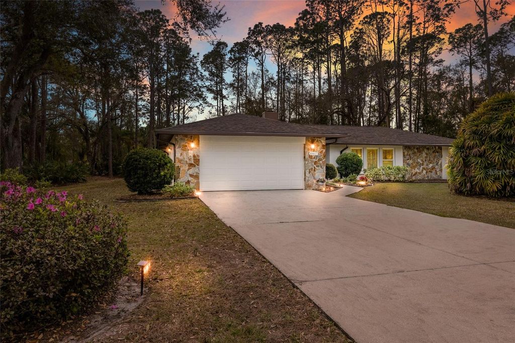 Photo of 10617 Forest Run Drive, Bradenton, FL 34211 (MLS # A4684813)
