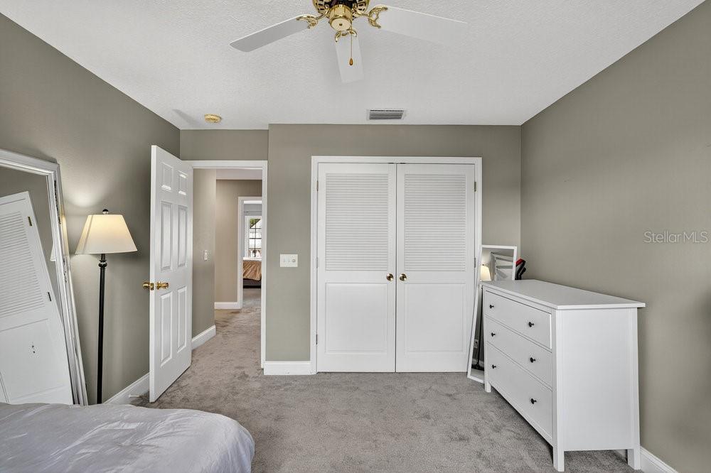 SHADOW CROSSINGS UNIT 2 PHASE 1 REPLAT - Residential
