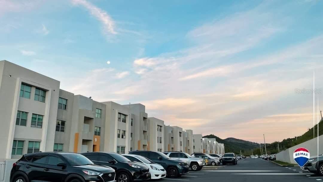 CAMINITO ALTO - Residential