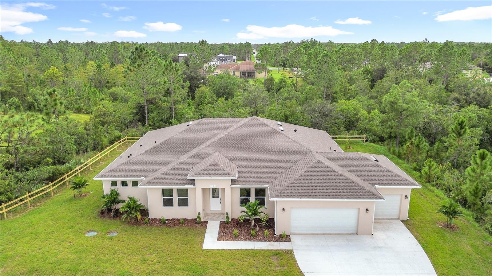 19424 OAKLEAF STREET