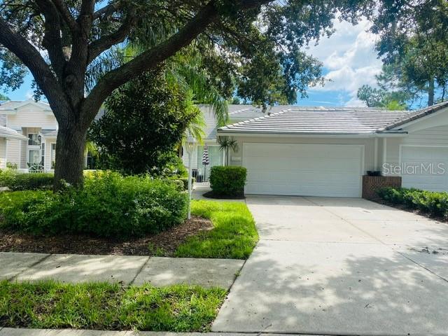 UNIVERSITY PARK/VILLA/GOLF COMMUNITY...
Gorgeous villa in University Park with two bedrooms plus a den with a murphy bed. The home features two bathrooms, gorgeous wood floors and granite countertops in the kitchen, the unit was remodeled a few years ago. There are views of the small lake and golf course from the cozy enclosed lanai. Furnished exquisitely. Master bedroom has a king sized bed and master bath has a soaking tub with separate shower, the guest bathroom has a shower/tub combo. Second bedroom has a king size bed. There is a two car garage, and the community pool is practically across the street. Quick drive to Downtown Sarasota and local beaches. AVAILABLE for the OFF SEASON $2600 and HIGH SEASON at $6200. GOLF COURSE COMMUNITY, UNIVERSITY PARK, FLORIDA.