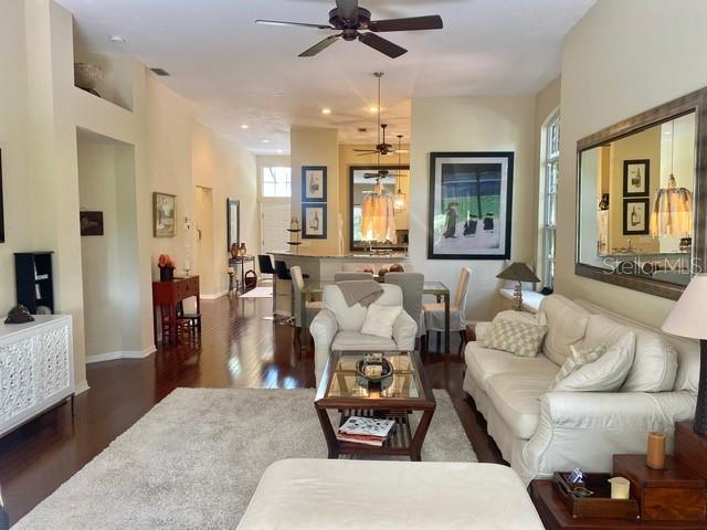 UNIVERSITY PARK - Residential Lease