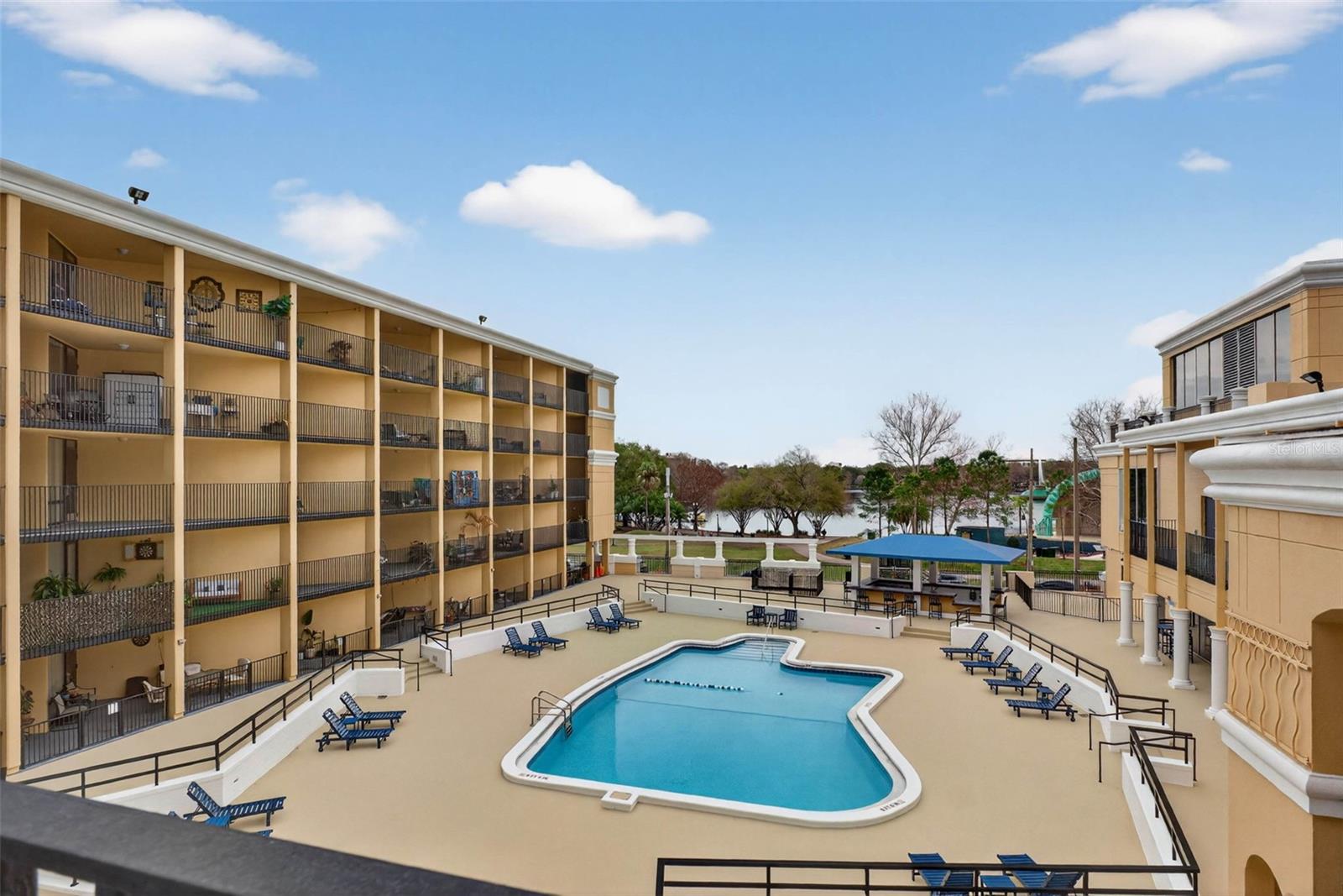 METROPOLITAN/LK EOLA - Residential