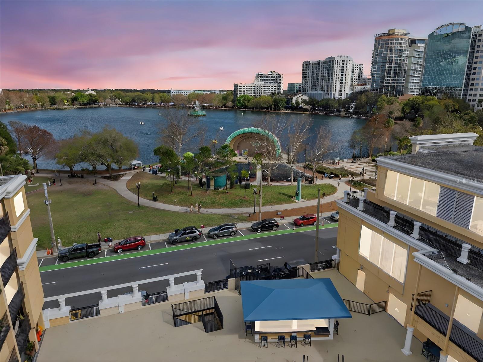 METROPOLITAN/LK EOLA - Residential