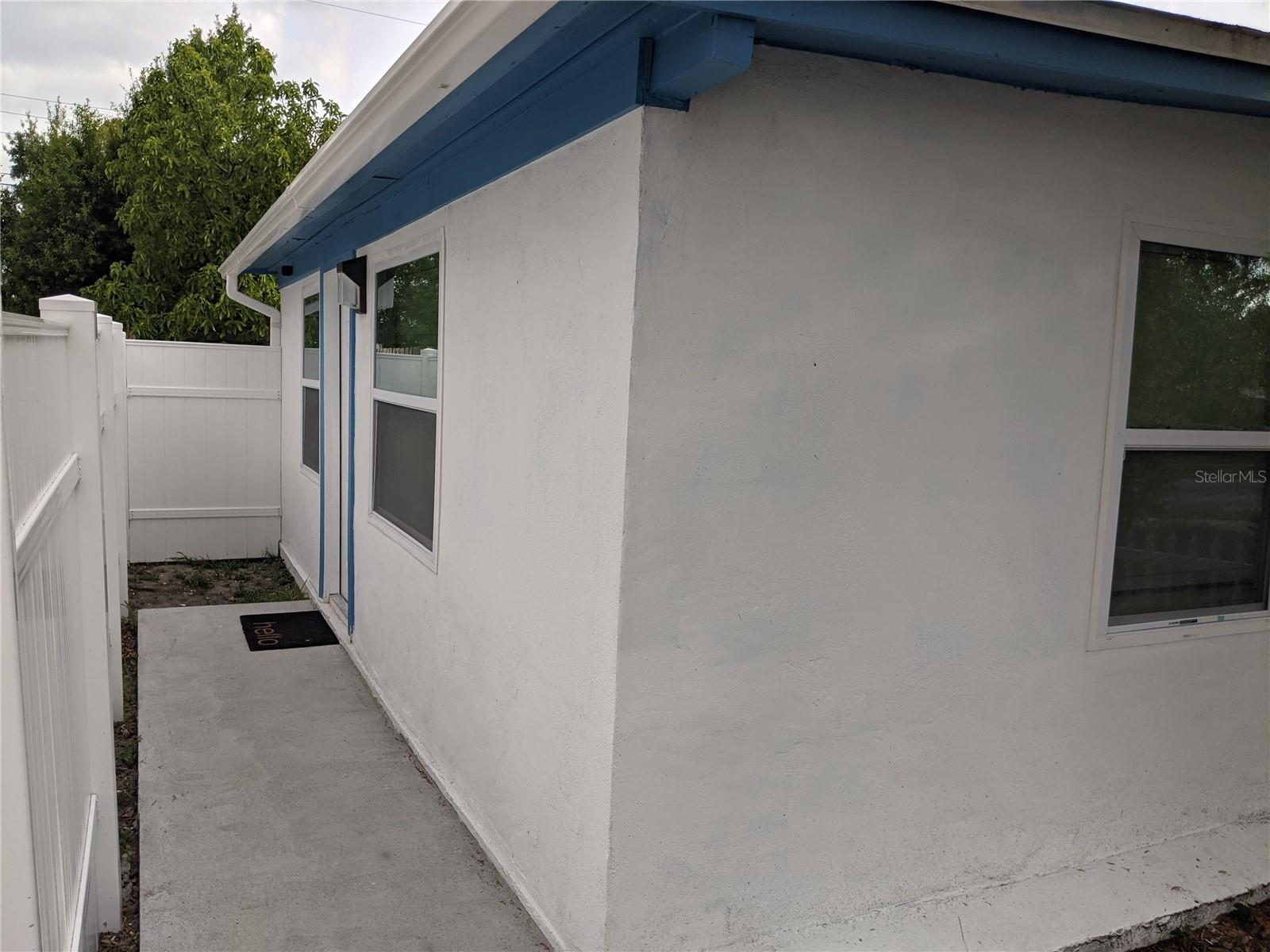 WEST PARK ESTATES UNIT 4 - Residential Lease