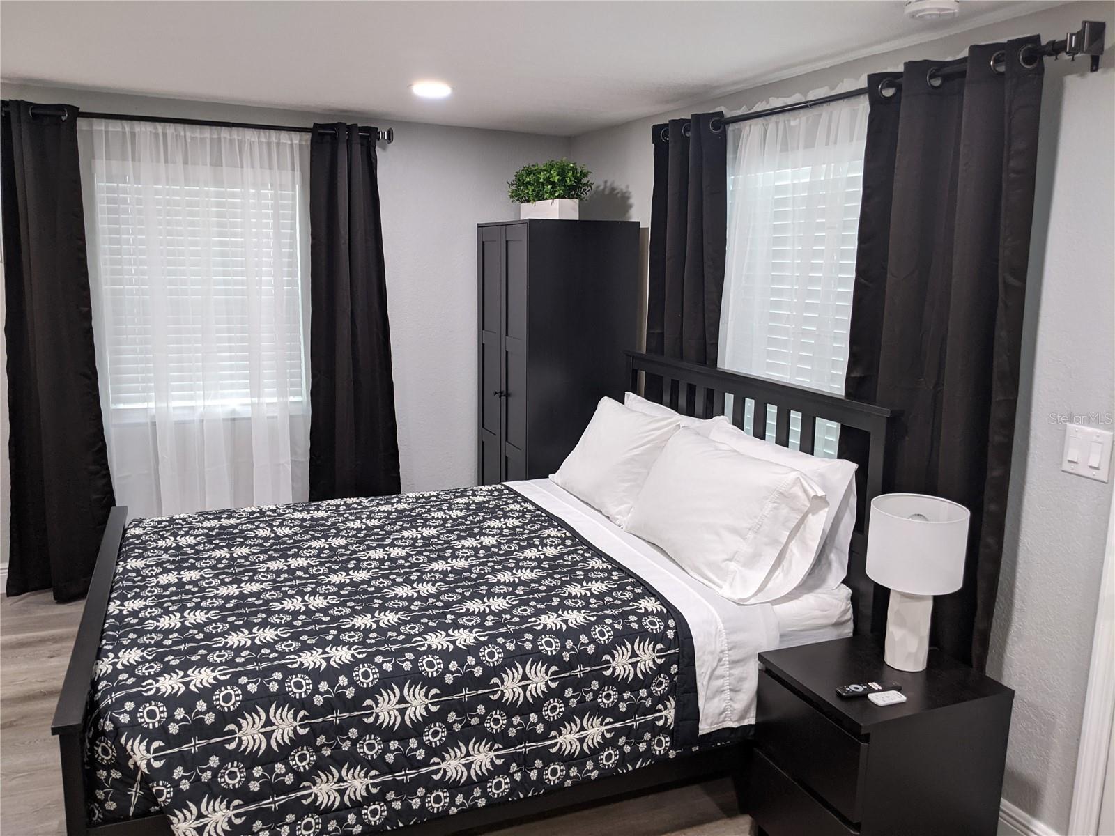 WEST PARK ESTATES UNIT 4 - Residential Lease