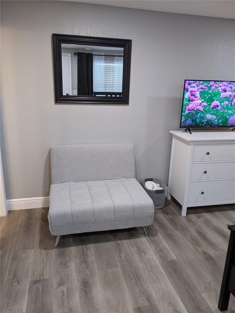 WEST PARK ESTATES UNIT 4 - Residential Lease