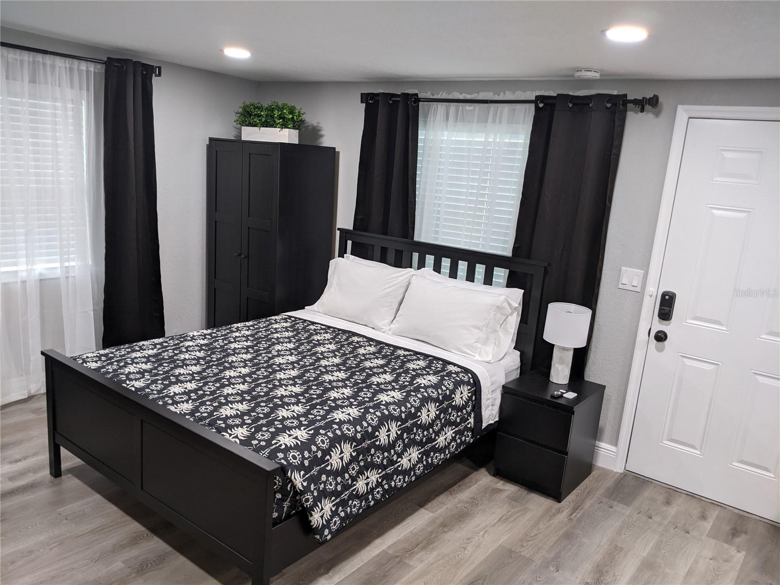 WEST PARK ESTATES UNIT 4 - Residential Lease