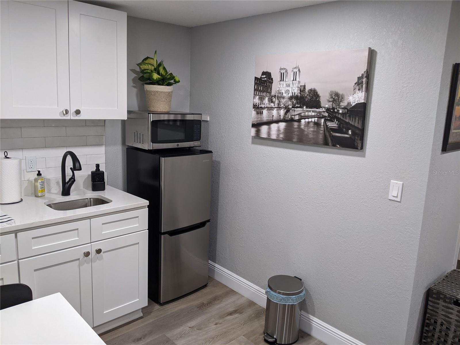 WEST PARK ESTATES UNIT 4 - Residential Lease