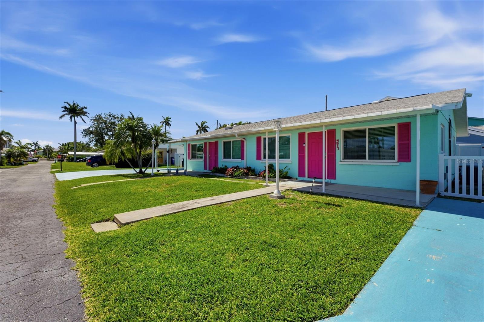 4515-4517 103RD STREET COURT W