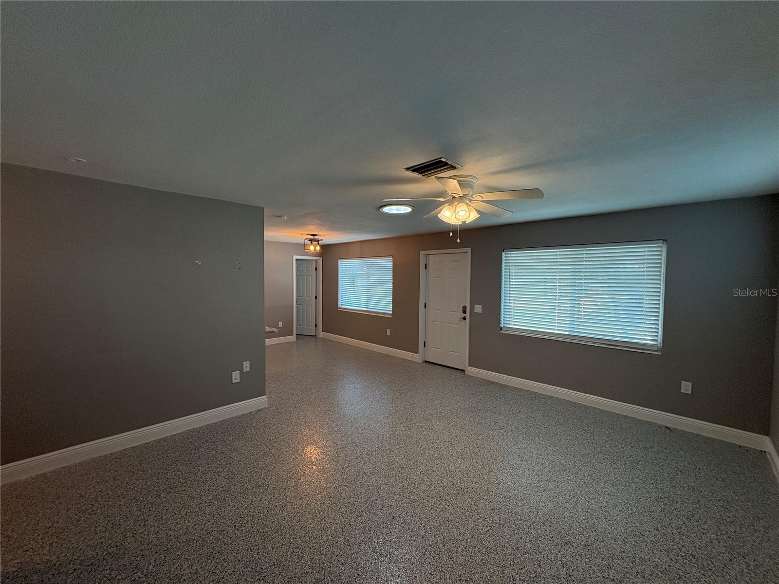 TWIN ISLES ESTATES - Residential Income