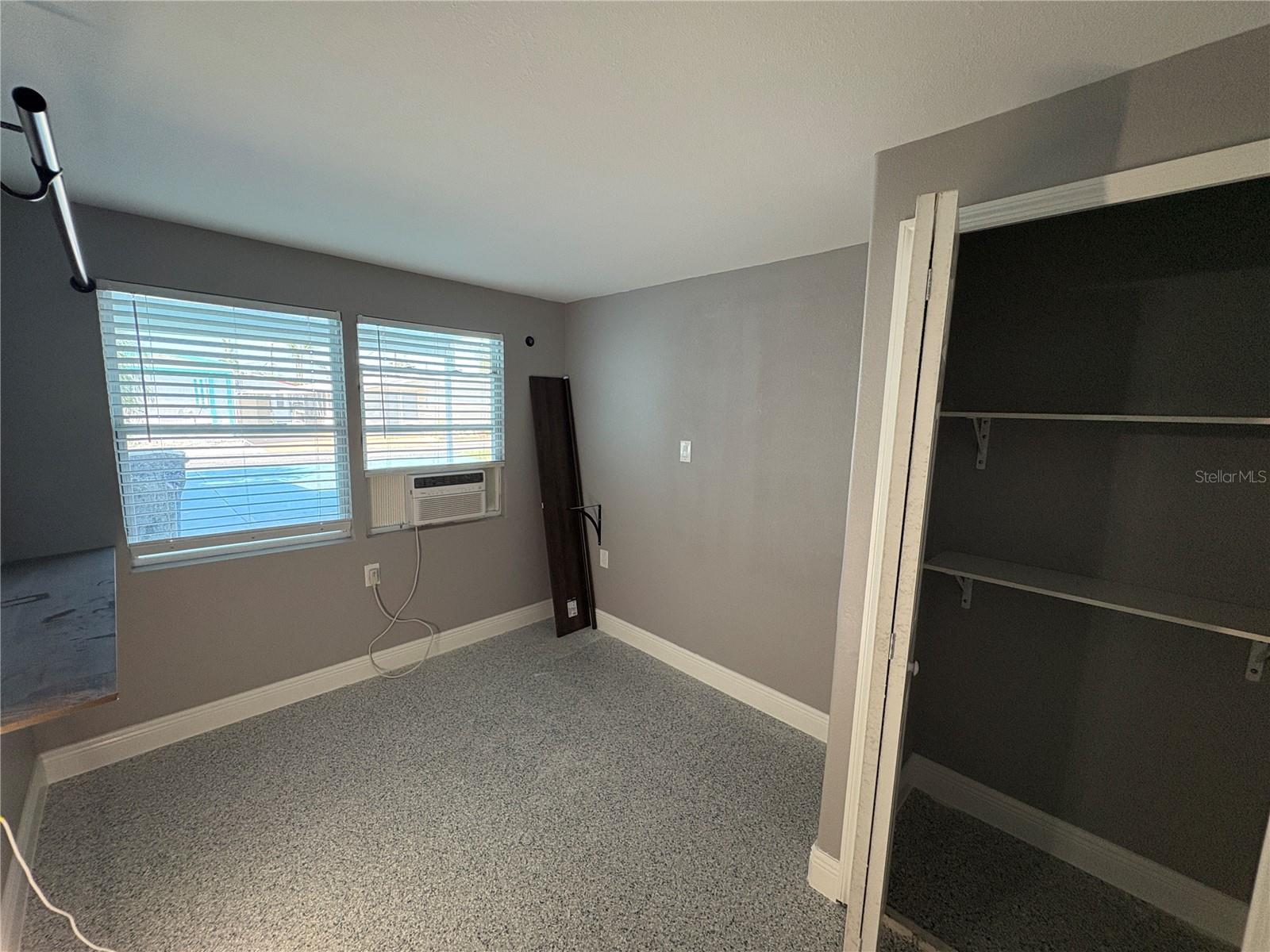 TWIN ISLES ESTATES - Residential Income