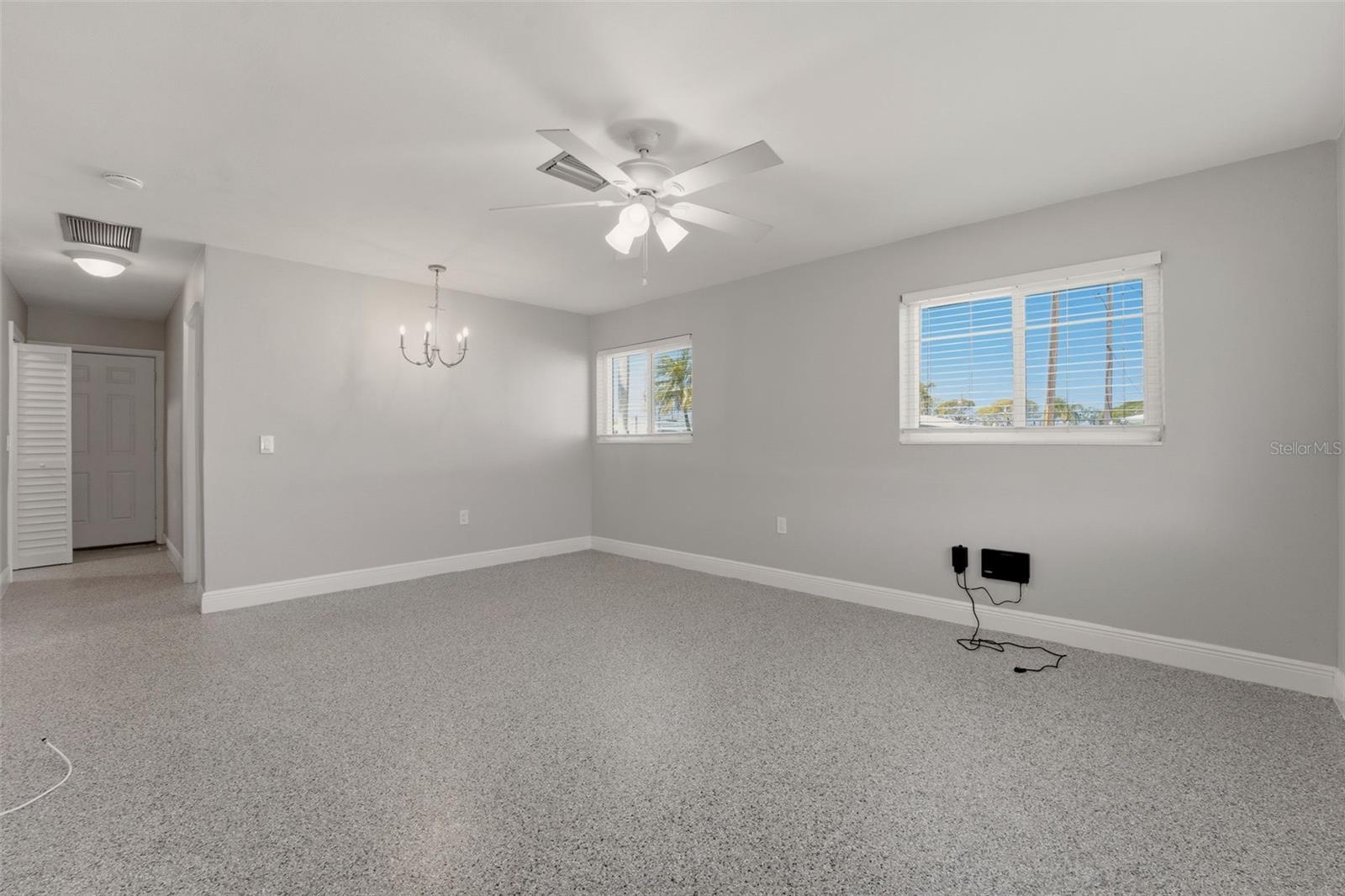 TWIN ISLES ESTATES - Residential Income