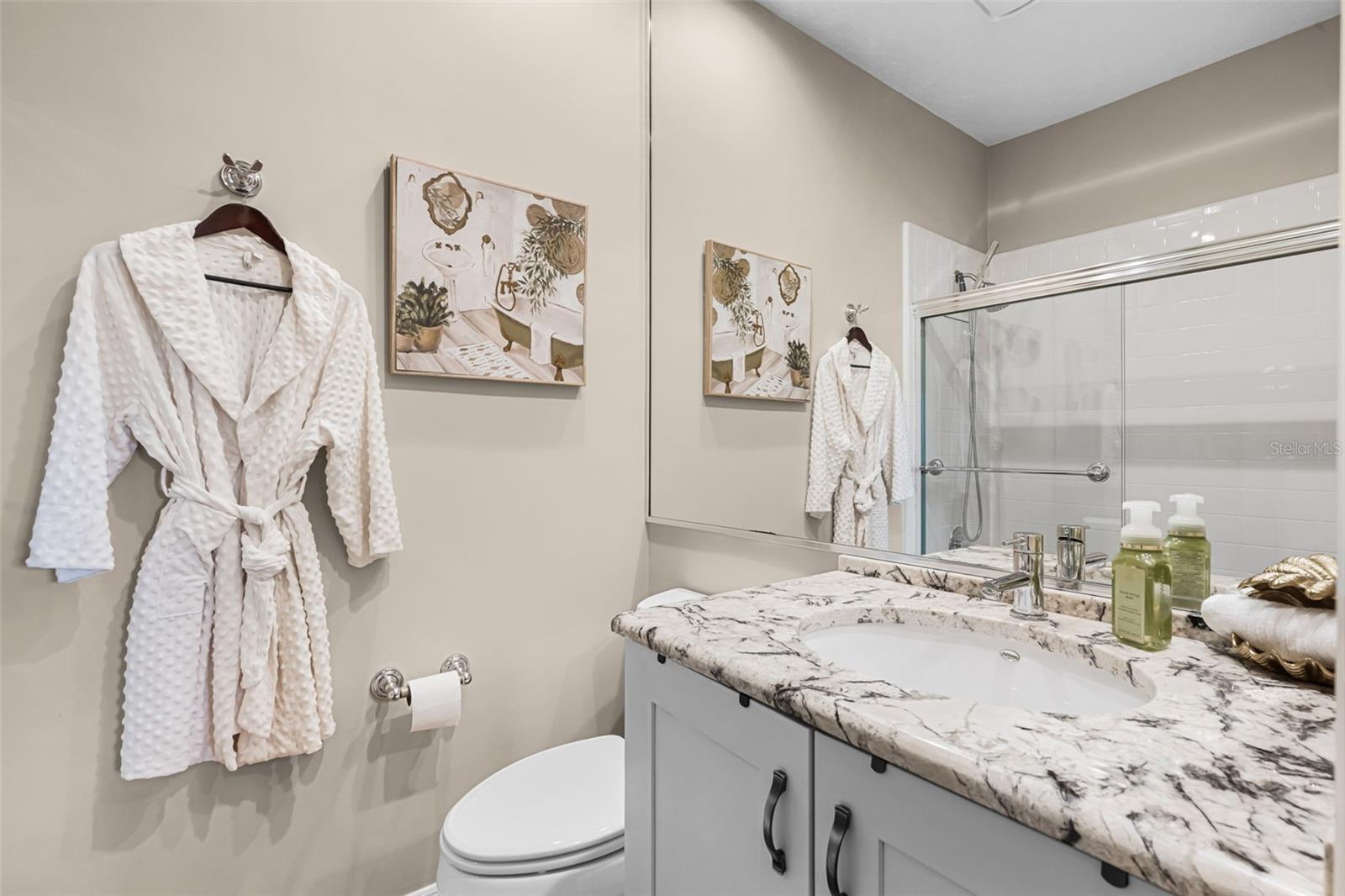 HEATHROW - Residential