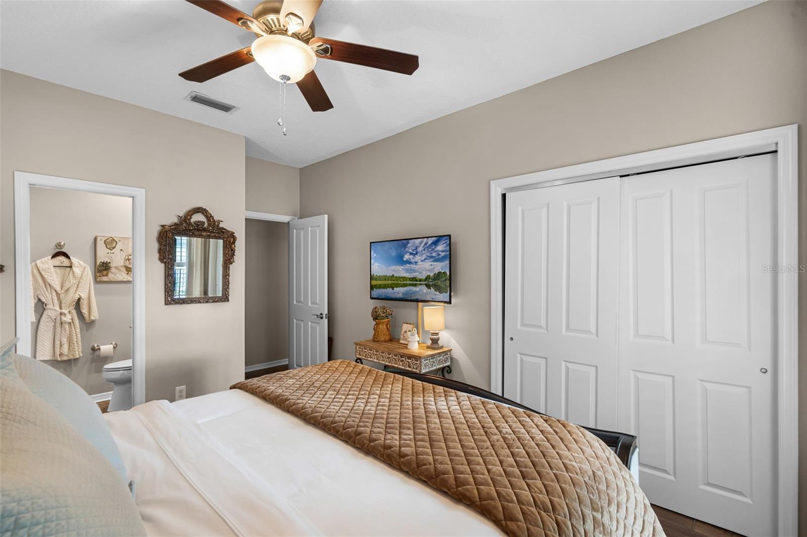 HEATHROW - Residential