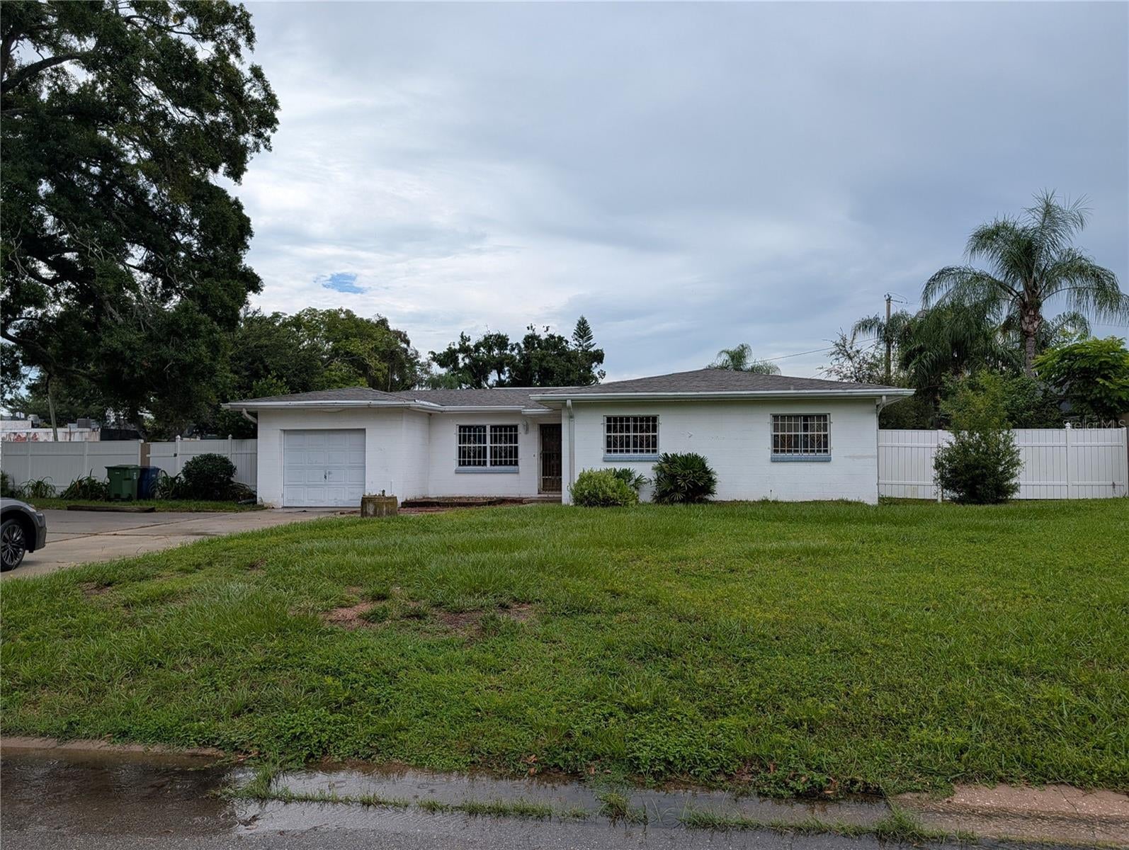 2510 W FERN STREET