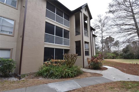 Photo of 637 Buoy Lane #303, Altamonte Springs, FL 32714 (MLS # O6382714)