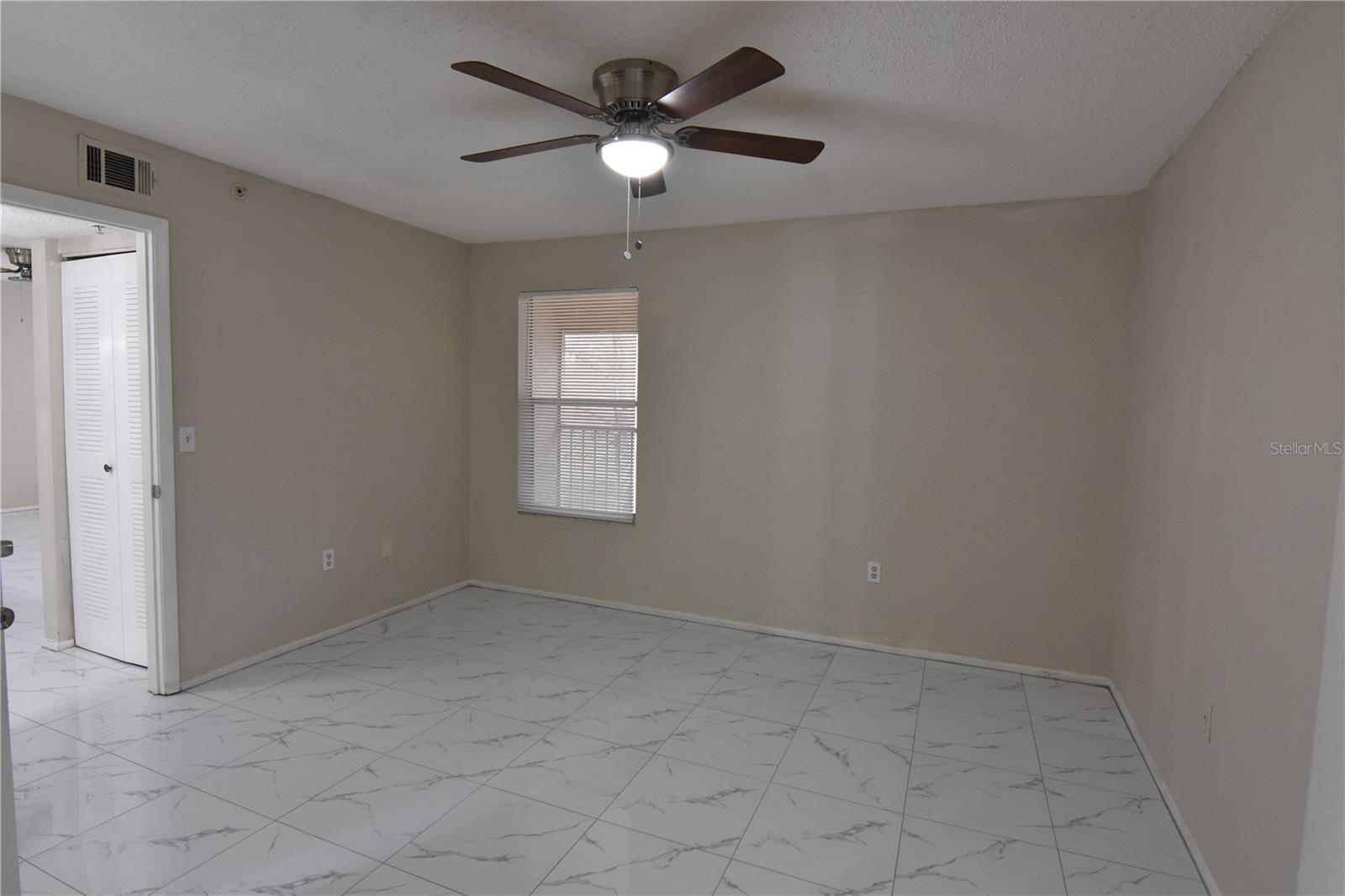 LANDING A CONDO - Residential Lease