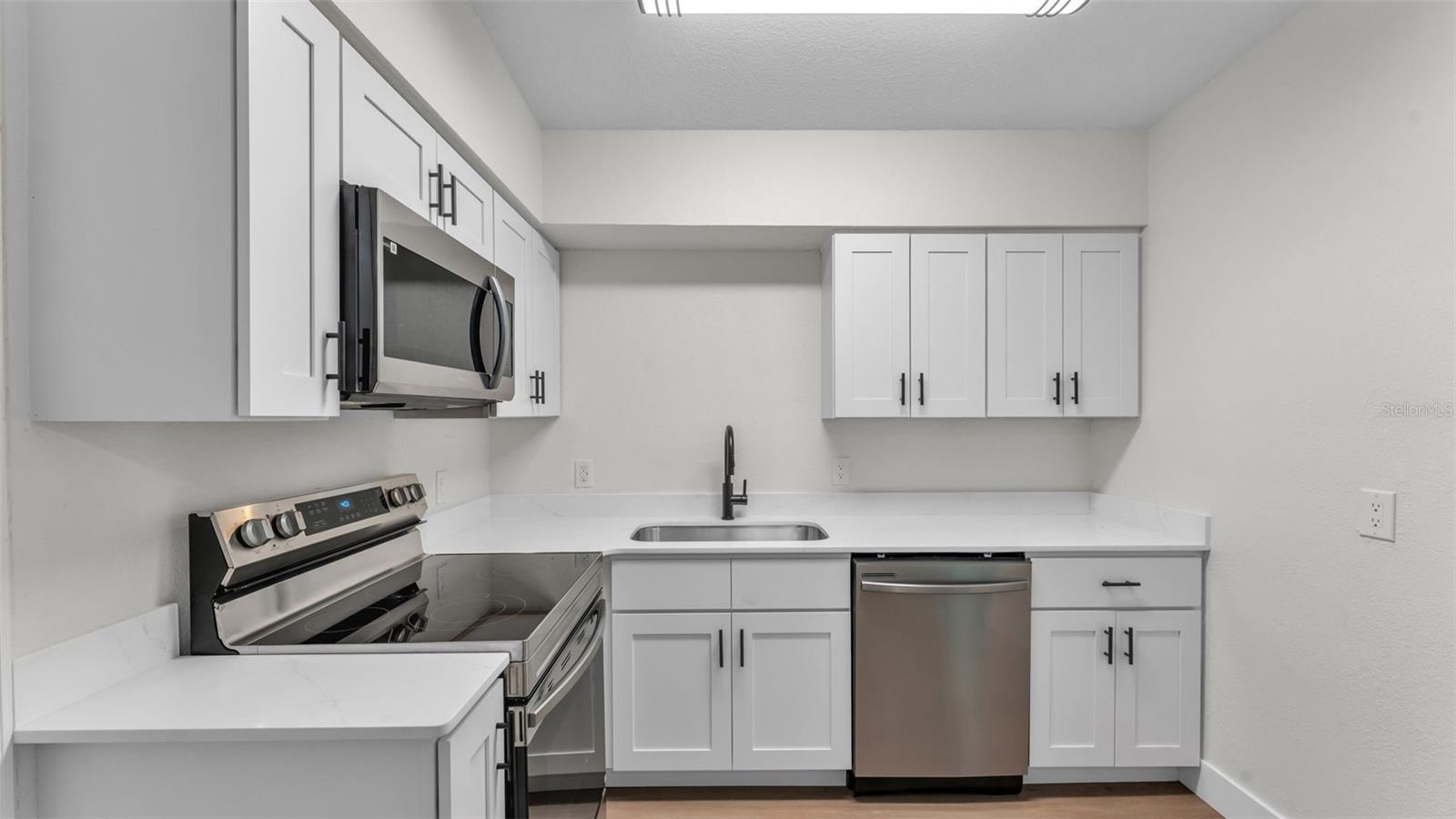 EDGEWOOD PARK - Residential