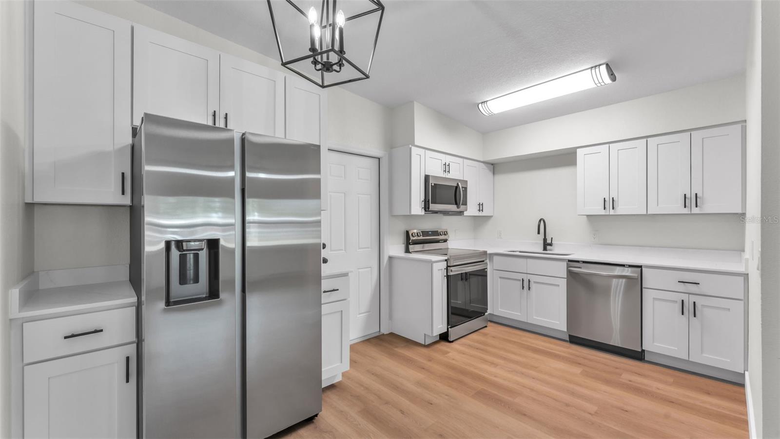 EDGEWOOD PARK - Residential