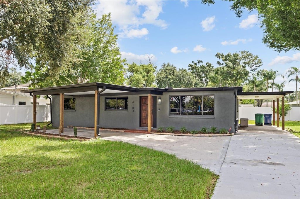 Photo of 4103 N Gomez Avenue, Tampa, FL 33607 (MLS # TB8543183)