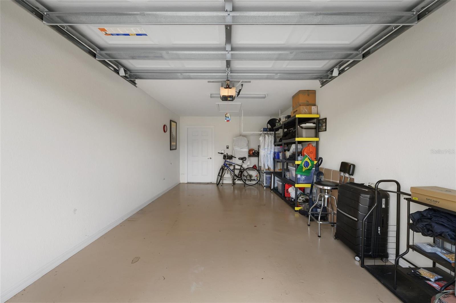 LAKEWOOD NATIONAL - Residential Lease