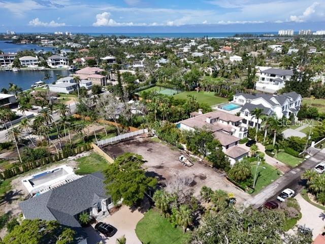 BAY ISLAND - Residential