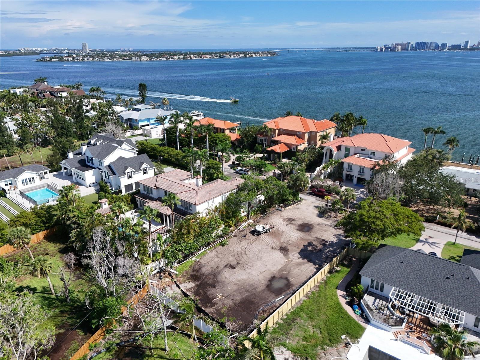 BAY ISLAND - Residential