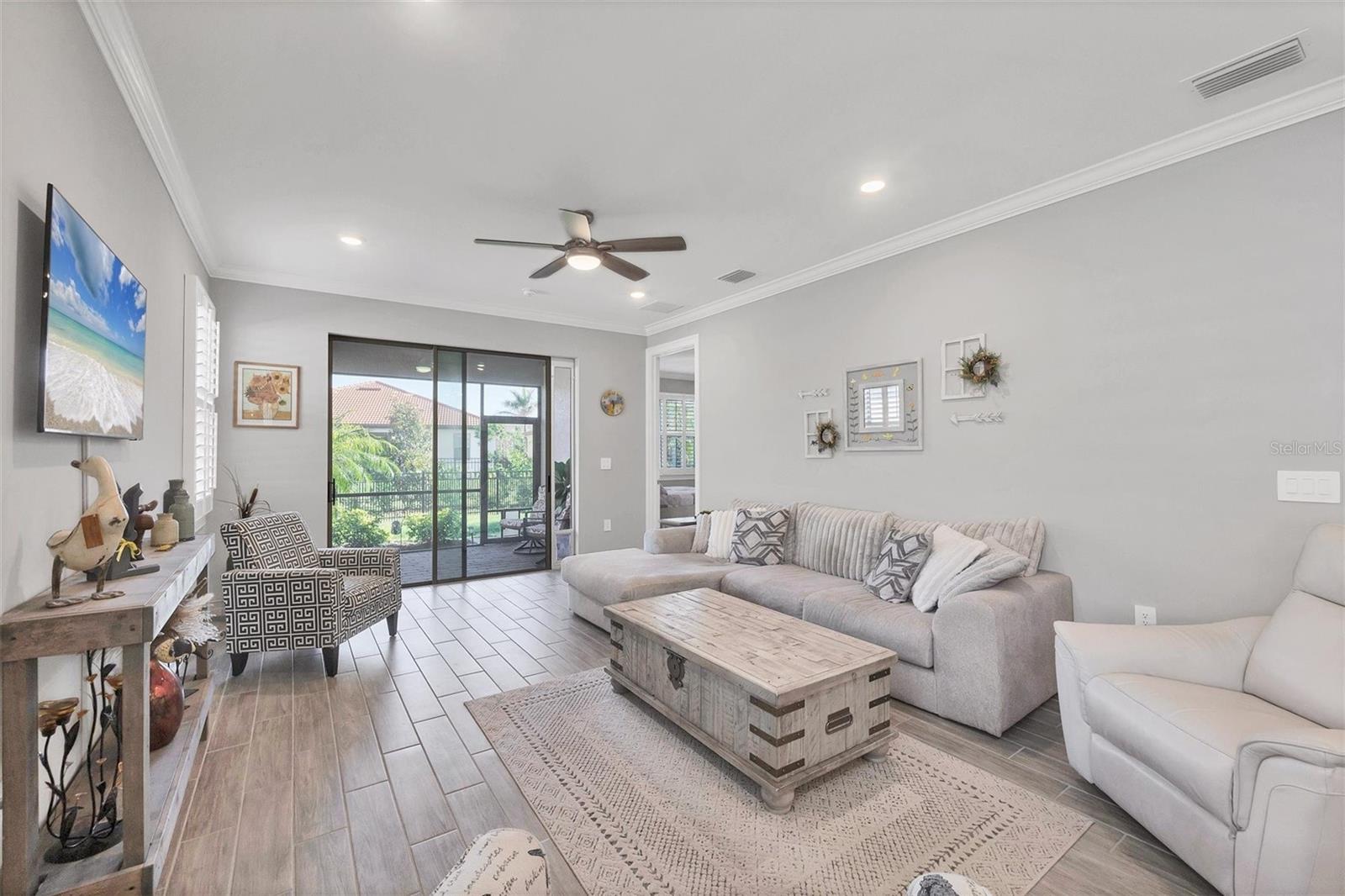 TOSCANA ISLES PH 5 UN 2 - Residential