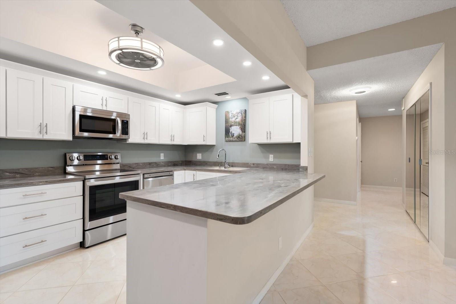 6 BELLEVIEW BOULEVARD 105