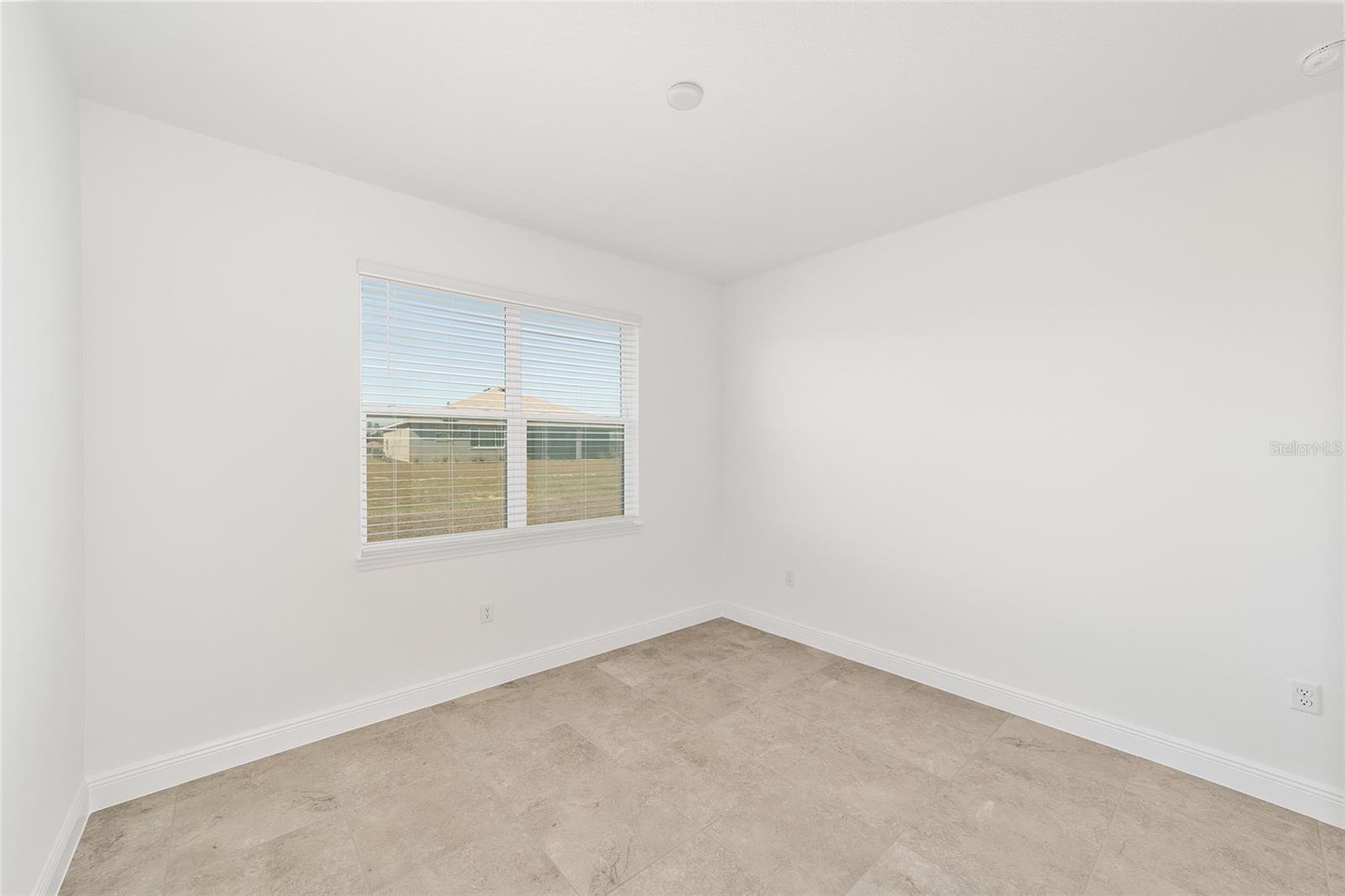 ON TOP OF THE WORLD - Residential