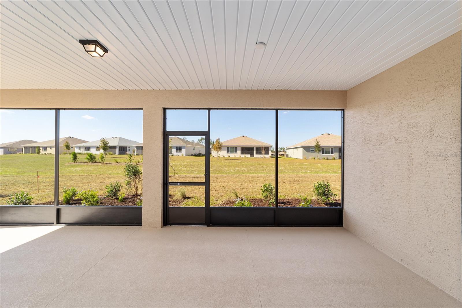 ON TOP OF THE WORLD - Residential