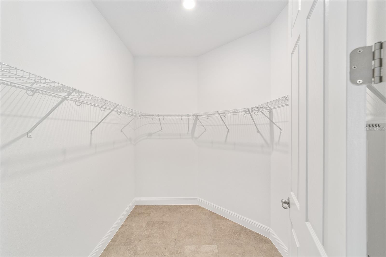 ON TOP OF THE WORLD - Residential