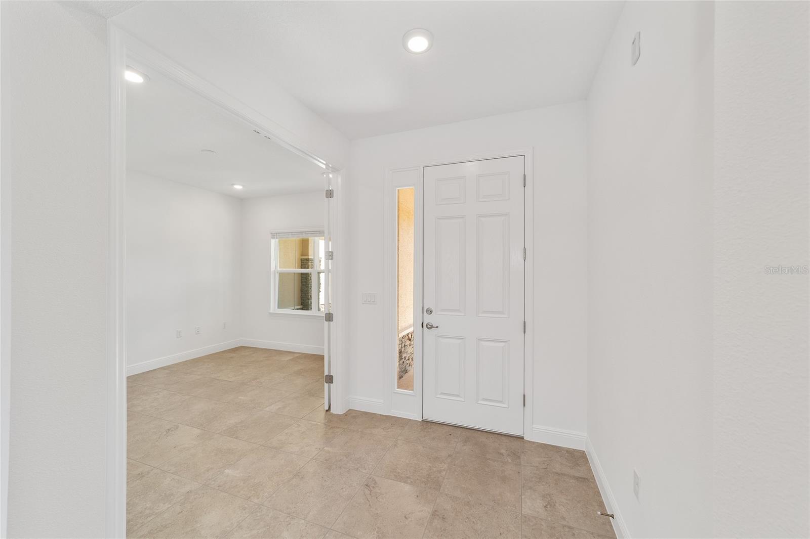 ON TOP OF THE WORLD - Residential