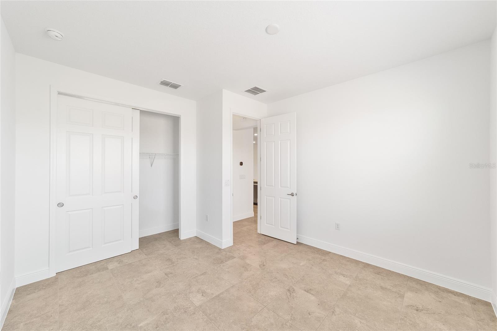 ON TOP OF THE WORLD - Residential