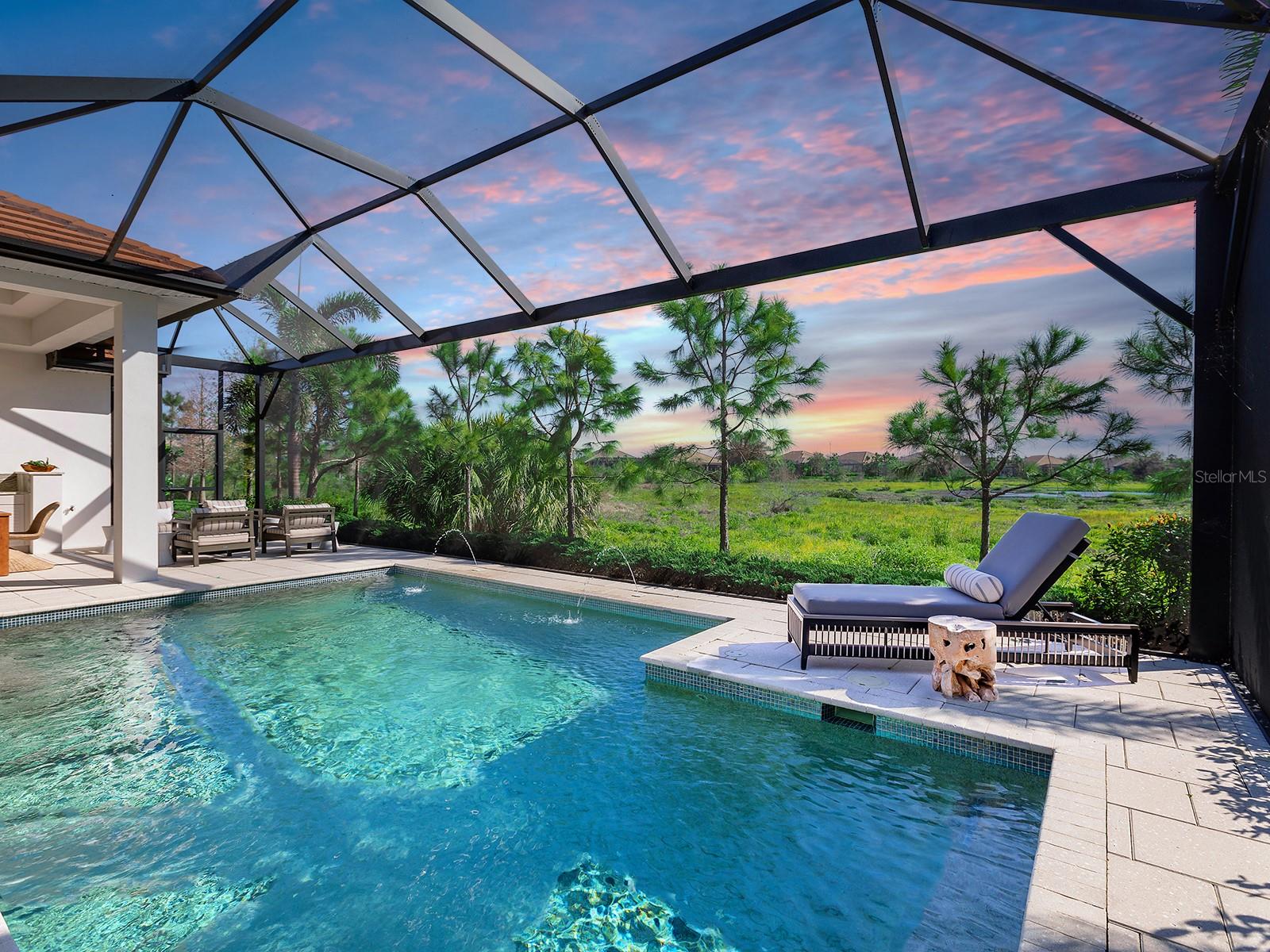 LAKEHOUSE COVE AT WATERSIDE IN LAKEWOOD RANCH - Residential