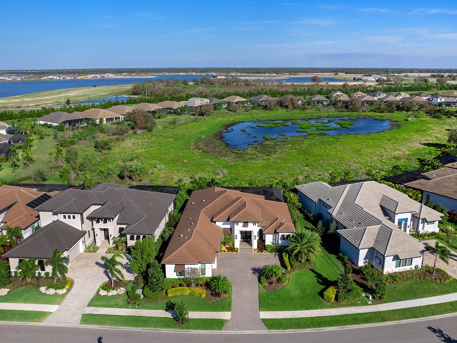 LAKEHOUSE COVE AT WATERSIDE IN LAKEWOOD RANCH - Residential