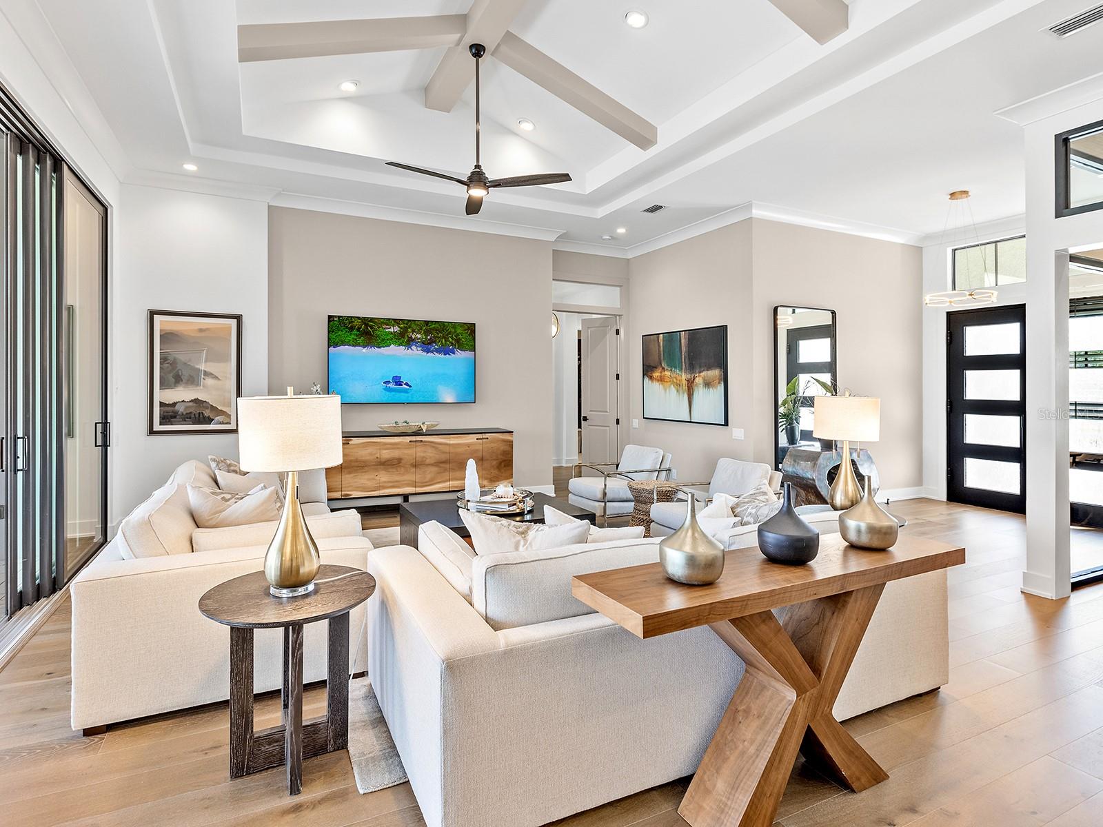 LAKEHOUSE COVE AT WATERSIDE IN LAKEWOOD RANCH - Residential