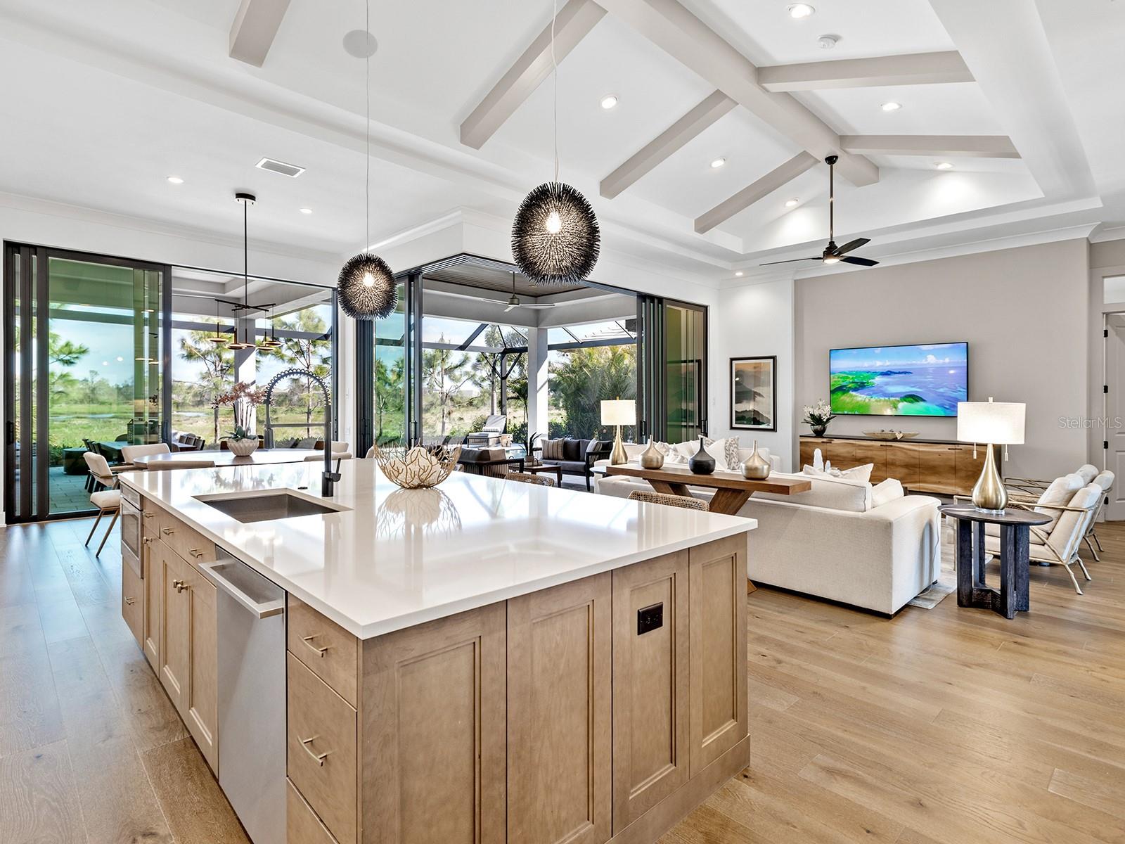 LAKEHOUSE COVE AT WATERSIDE IN LAKEWOOD RANCH - Residential