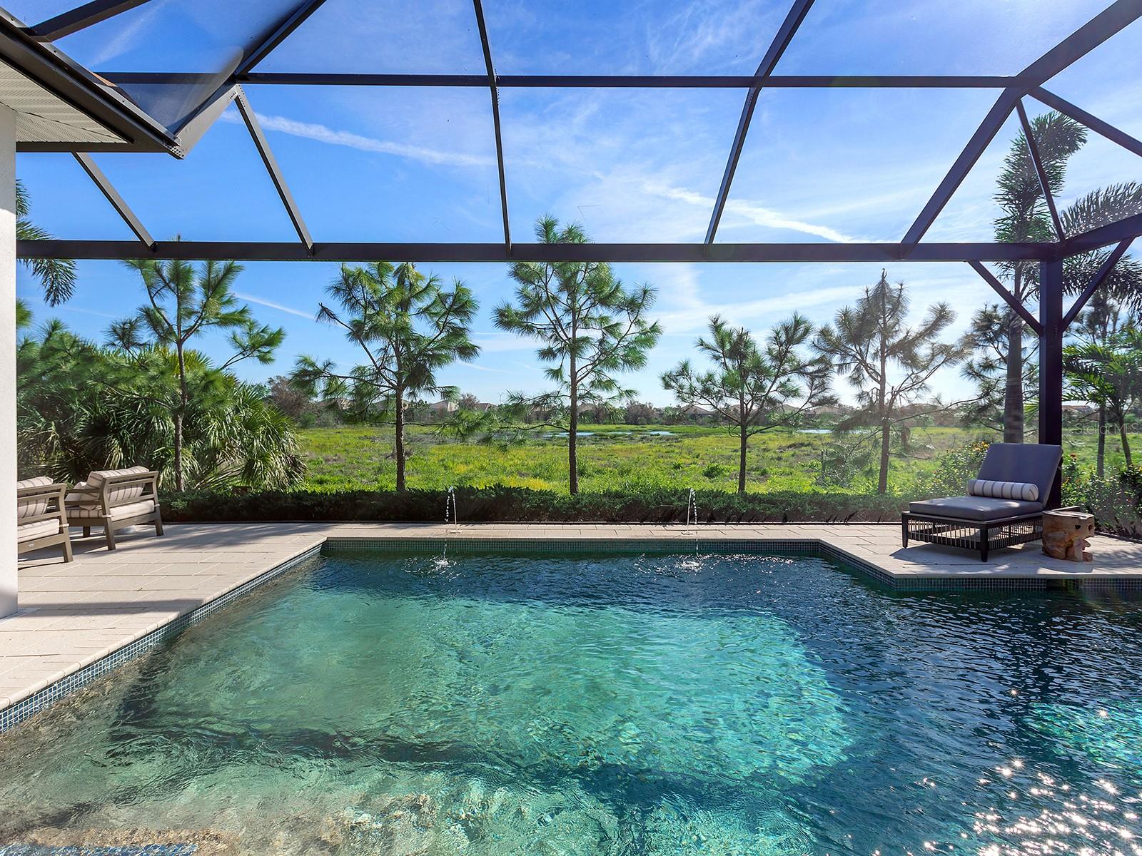 LAKEHOUSE COVE AT WATERSIDE IN LAKEWOOD RANCH - Residential