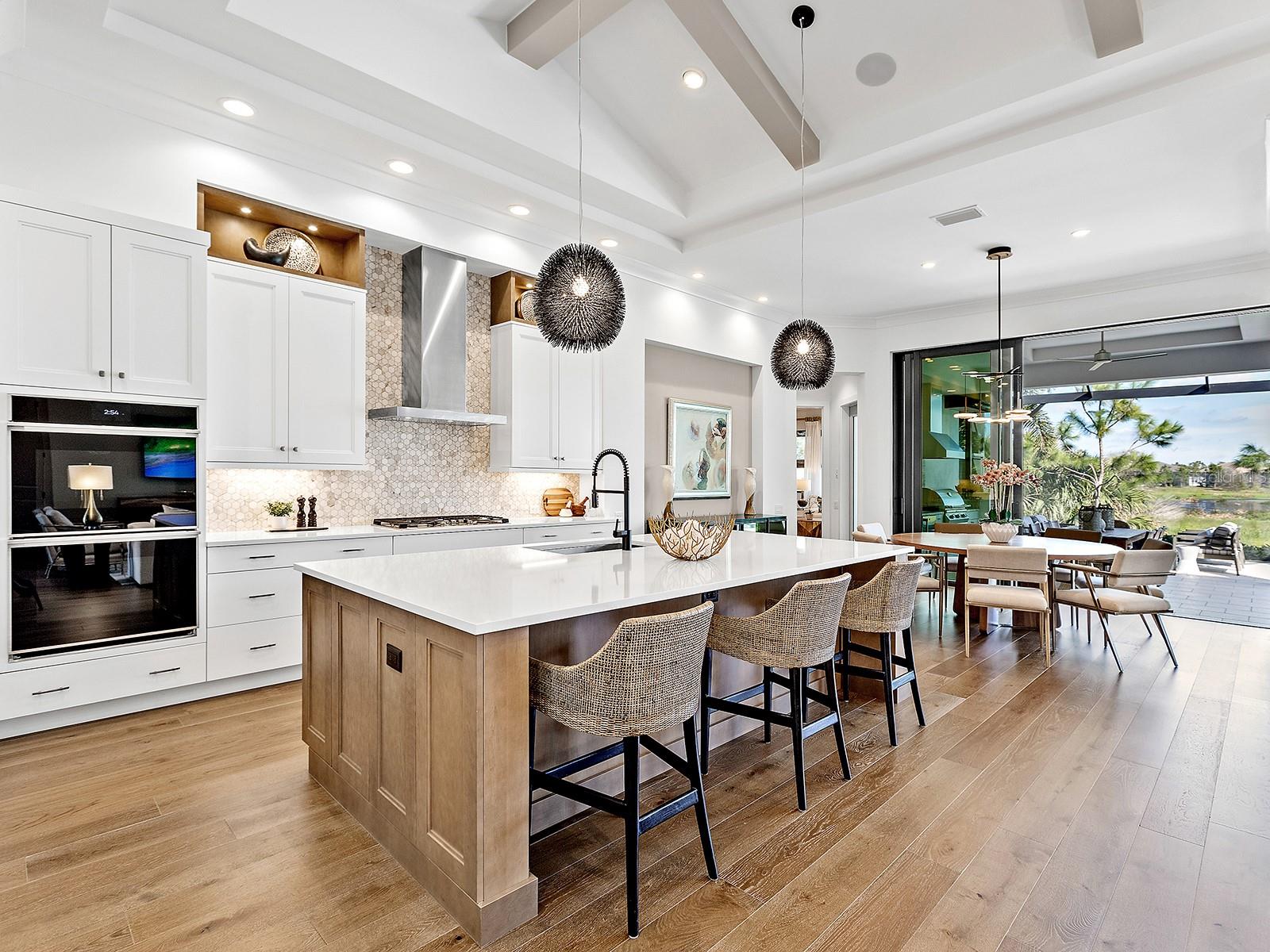 LAKEHOUSE COVE AT WATERSIDE IN LAKEWOOD RANCH - Residential