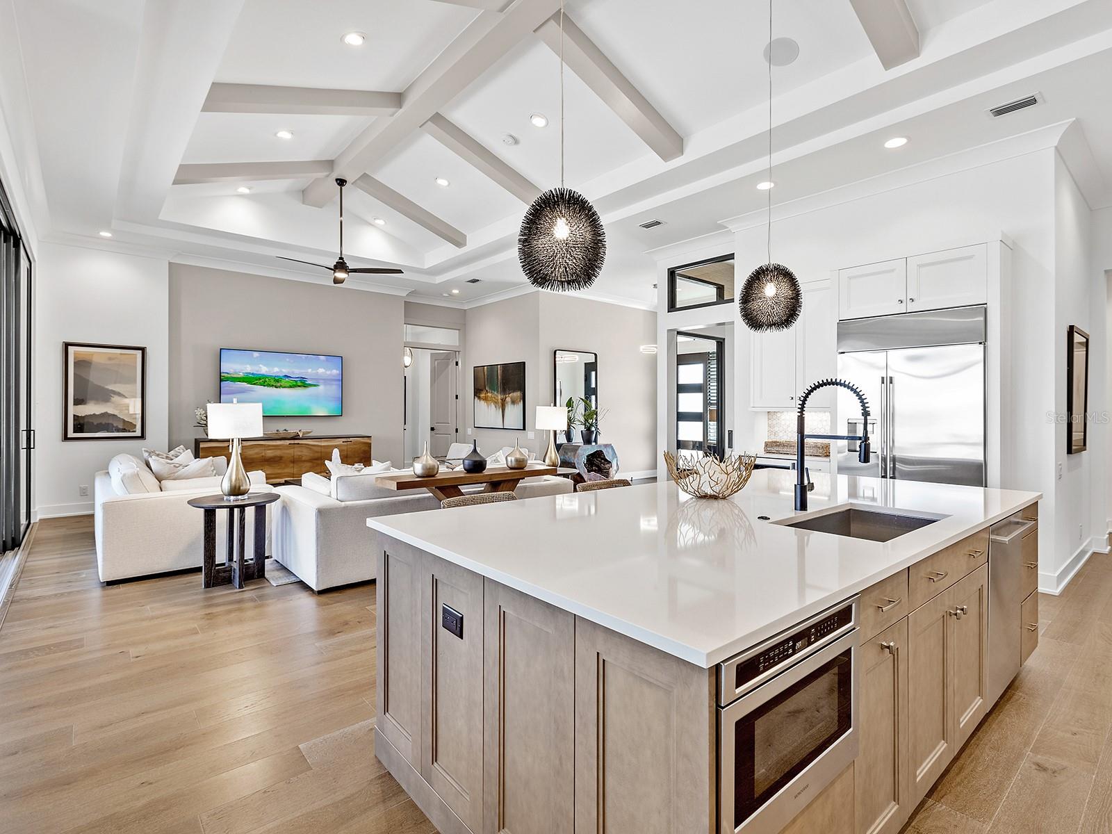 LAKEHOUSE COVE AT WATERSIDE IN LAKEWOOD RANCH - Residential